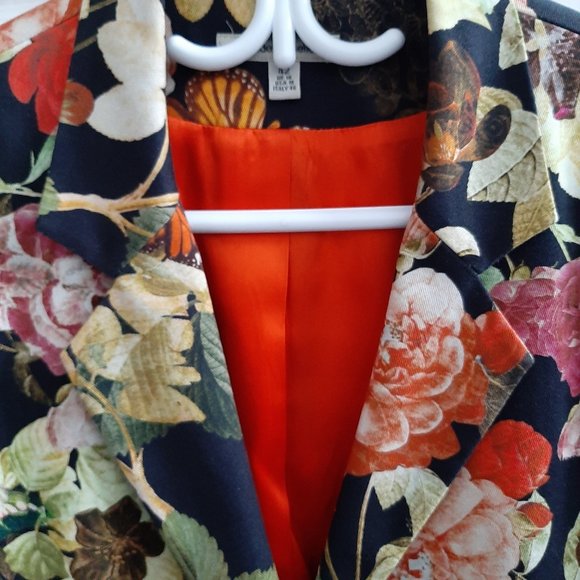 Jacket - Picture 2 of 12